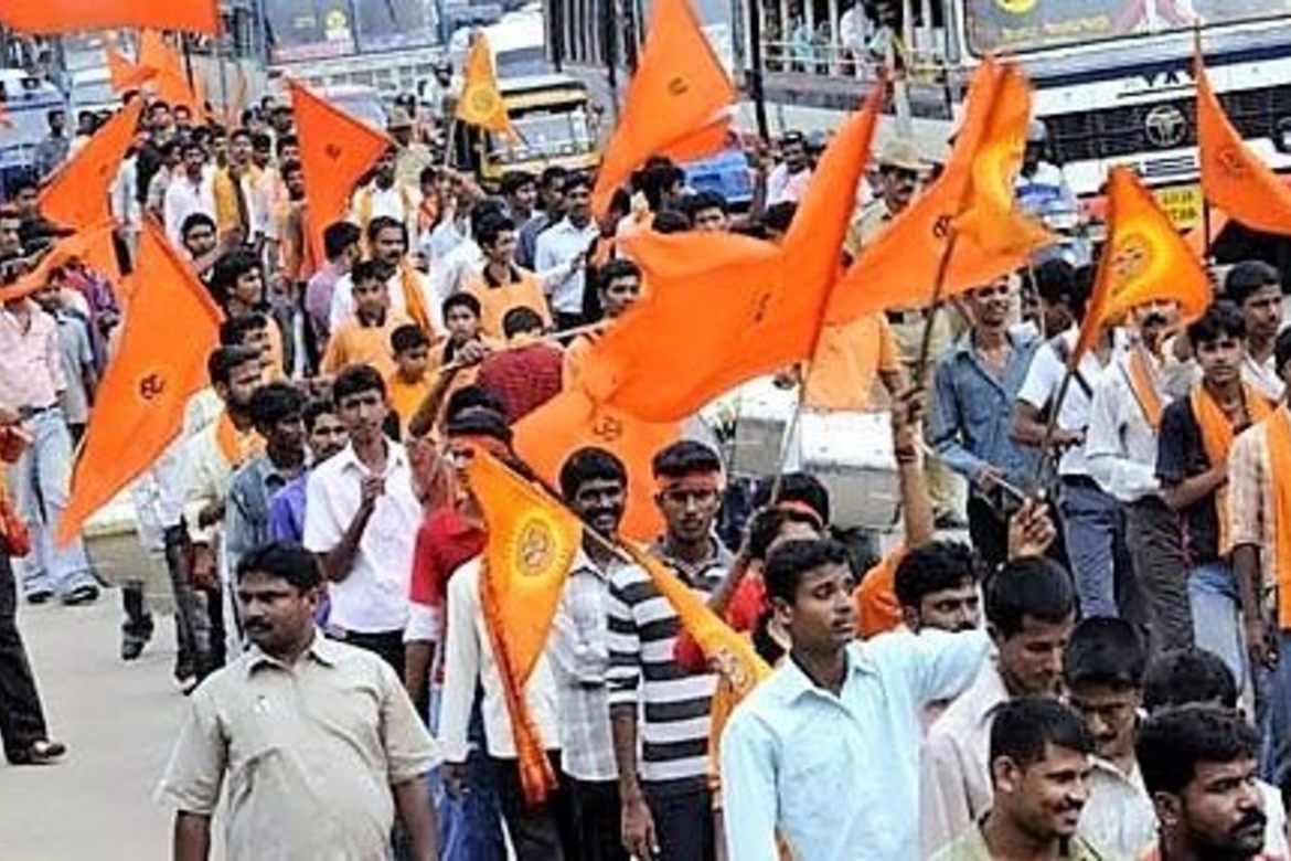 Ein protestmarsj av medlemmar av den militante hindunasjonalistiske gruppa Bajrang Dal.