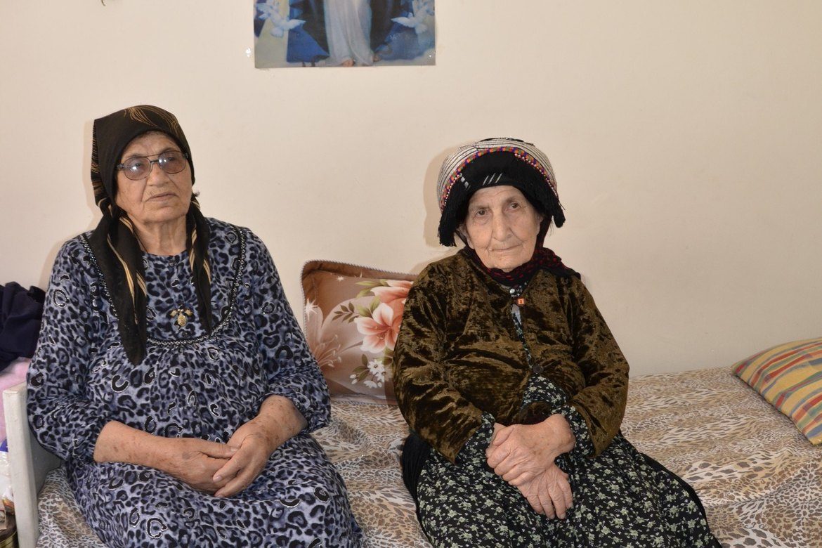 IS-gisler: Ghazahla (83) og Victoria (80) ble holdt fanget av IS. De kom seg ikke unna da resten av befolkningen i Karamles i Irak flyktet.