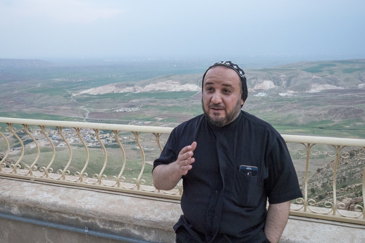 Fader Yusuf på klosteret Mar Mattai i Irak.