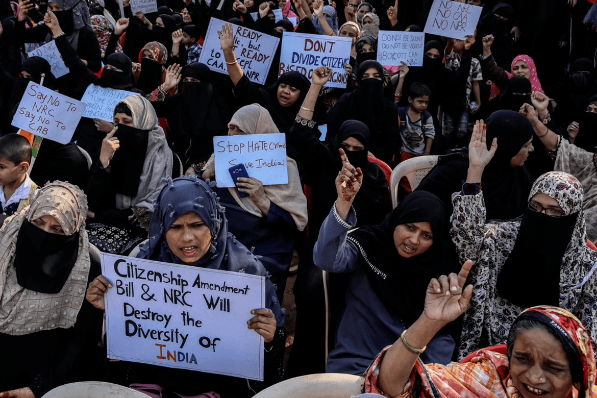 Protester i India mot borgerskapsloven som setter muslimske flyktninger utenfor.