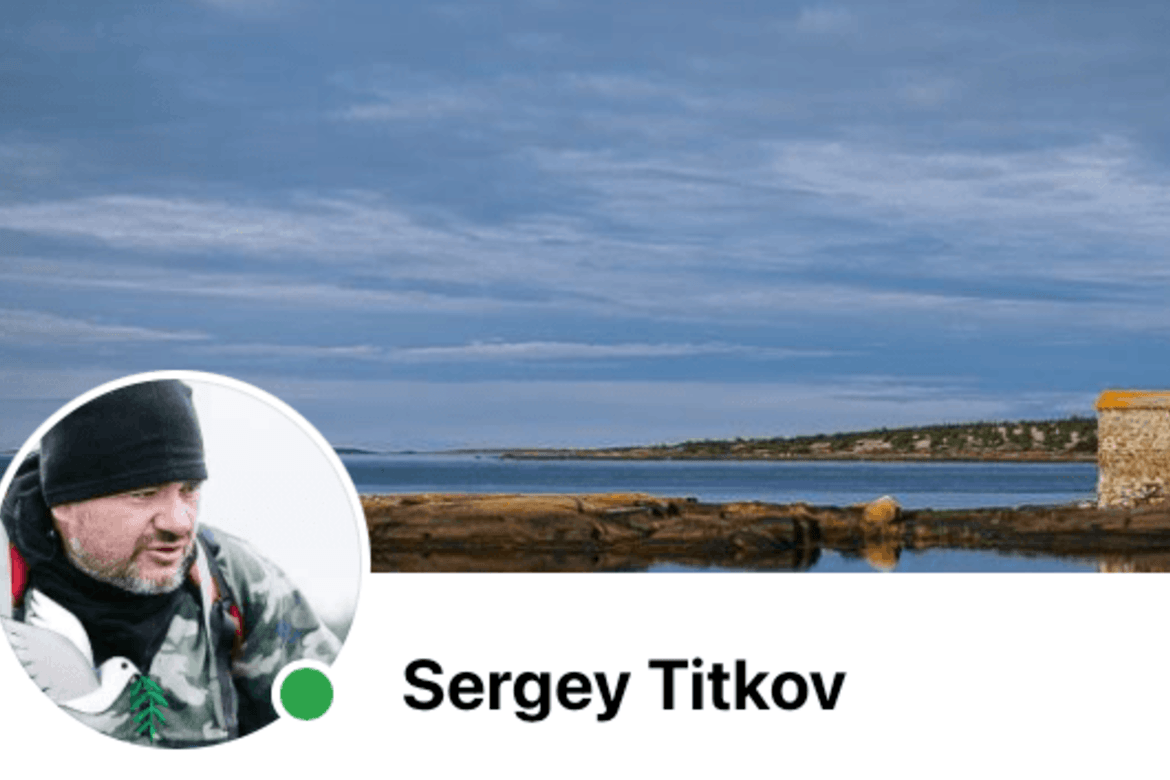 Sergey Titkov presenterer seg på Facebook som tidligere prest.