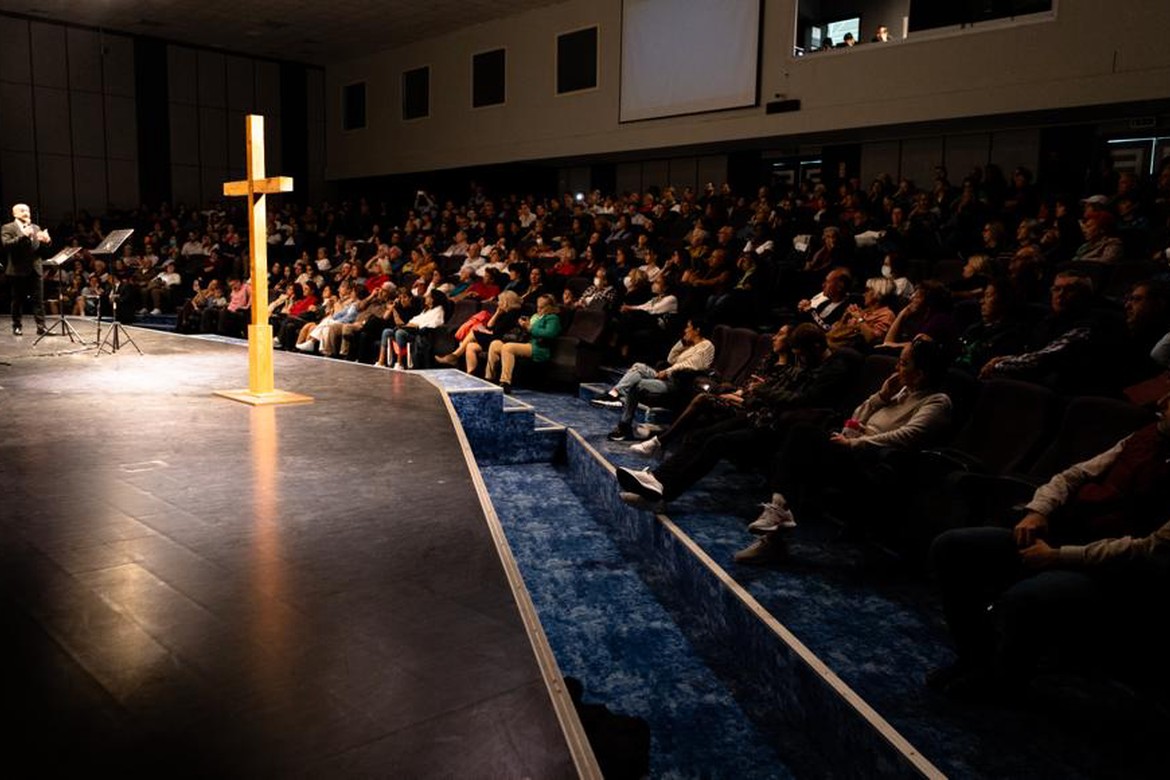 Lokalt i Antalya opplever den evangeliske kyrkja godt samarbeid med styresmakter. Men også der kjem det stygge trugsmål over telefon og i sosiale media.