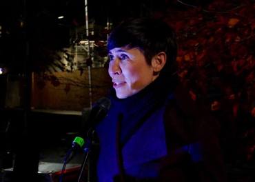 Utenriksminister Ine Marie Eriksen Søreide som her holder appell etter å ha mottatt opprop under fjorårets fakkeltog, skal ta imot opprop også i år.