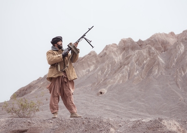 En Taliban-kriger er blant de mektige i dagens Afghanistan. Fortsatt er det kristne som lever ut sin tro, i skjul.   Foto: Shutterstock