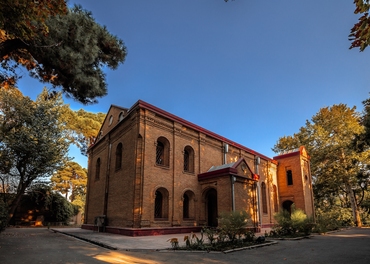 St Peters evalgeliske kirke i Teheran er i fare. Detter er den eldste protestantiske kirken i Iran, den er 150 år.
