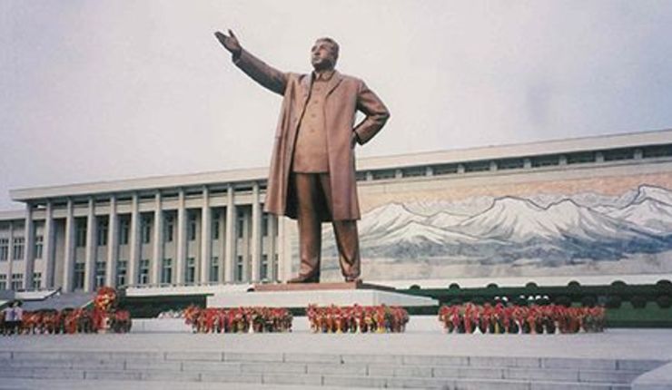 Statue av Nord-Koreas grunnlegger Kim Il-sung. Foto: CSW