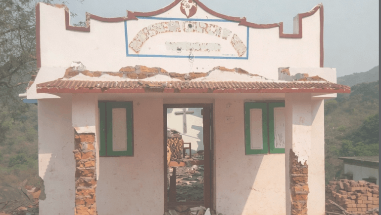 Ei øydelagt kyrkje i India.